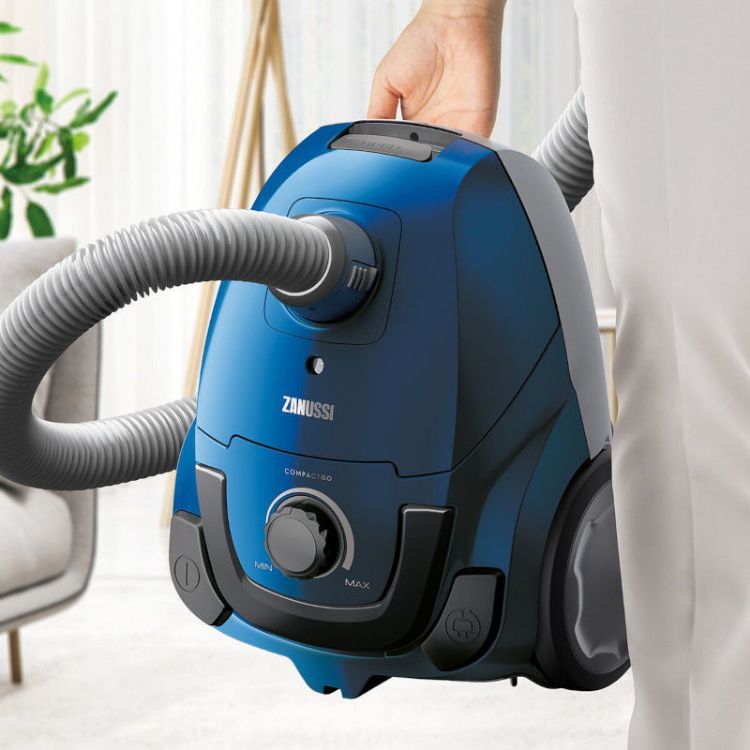 Alles ZANUSSI usisavač ZCG21EB