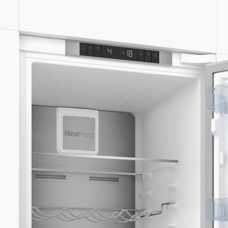 Alles BEKO hladnjak ugradbeni kombinirani BCNA306E4SN