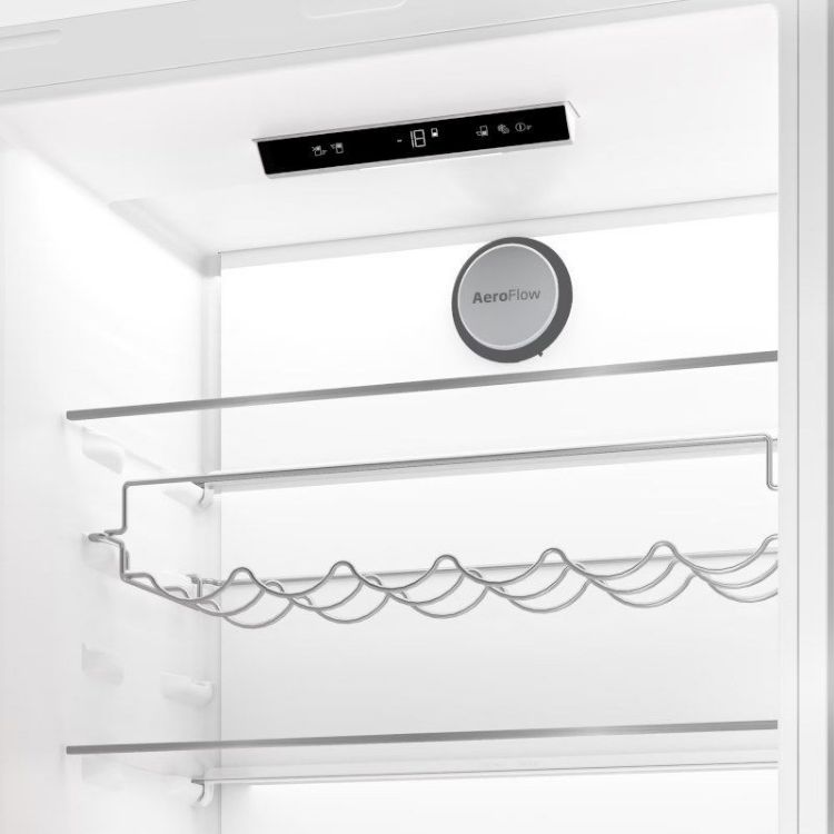 Alles BEKO hladnjak ugradbeni kombinirani BCNE400E40SN