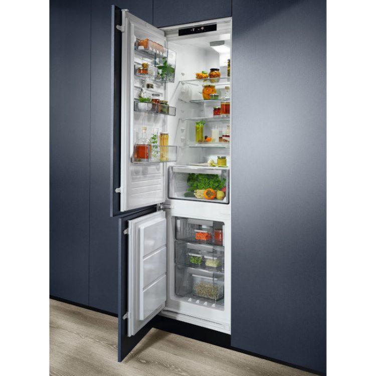 Alles ELECTROLUX hladnjak ugradbeni kombinirani ENS6TE19S