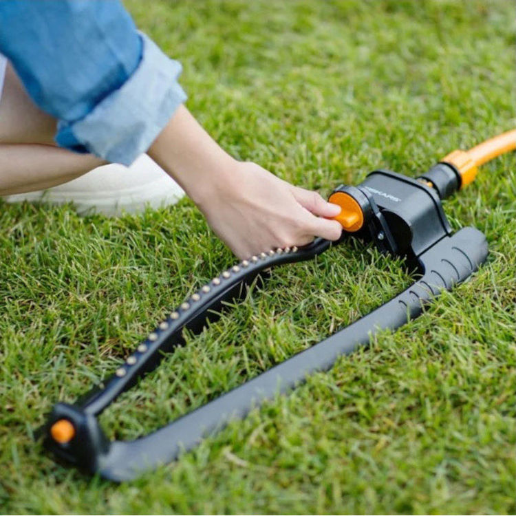 Alles FISKARS prskalica oscilacijska 17 mlaznica 1023659