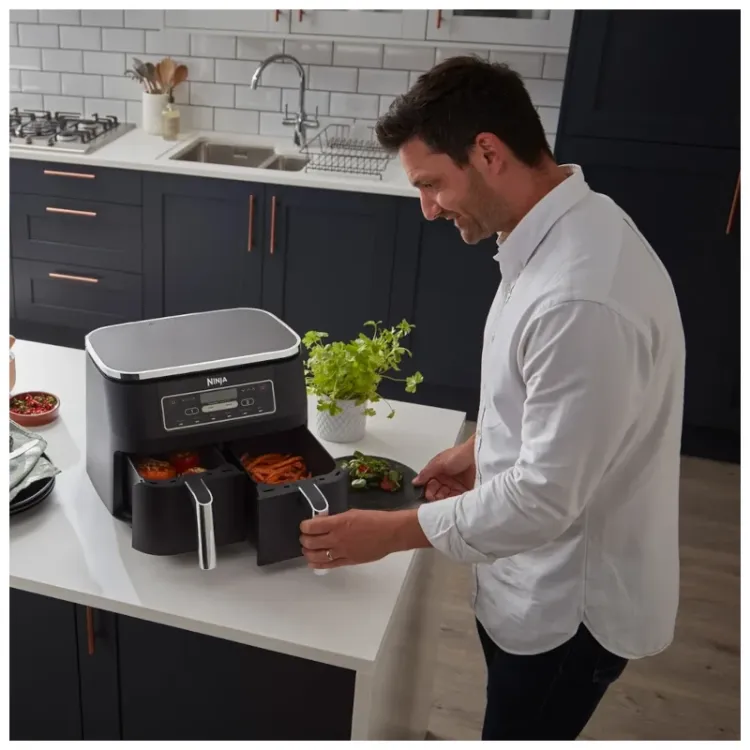 Alles NINJA friteza na vrući zrak FOODIE DUAL ZONE AF300EU