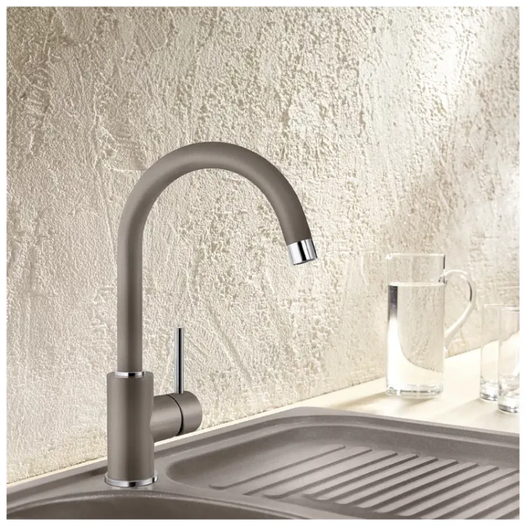 Alles BLANCO slavina MIDA vulkan siva