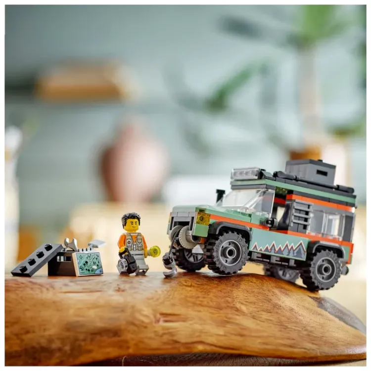 Alles LEGO CITY terenski kamionet 4x4