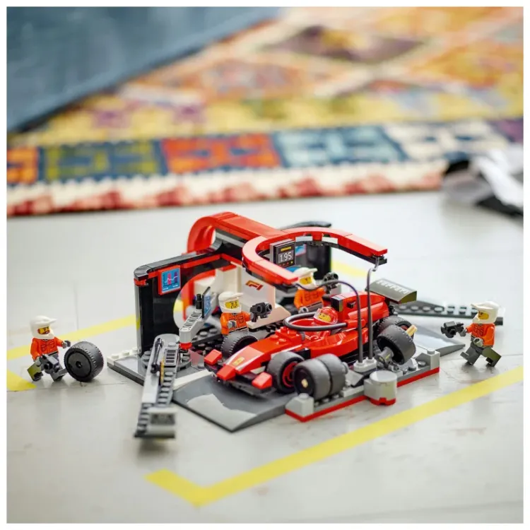 Alles LEGO CITY boks i posada za F1 s autom Ferrari