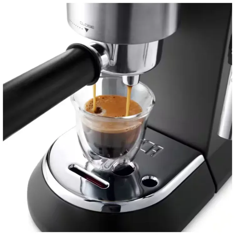 Alles DELONGHI aparat za kavu EC685.BK