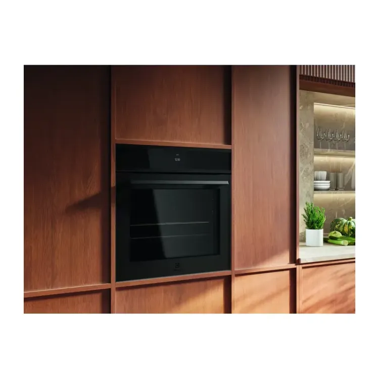 Alles ELECTROLUX pećnica ugradbena EOE9P3XT