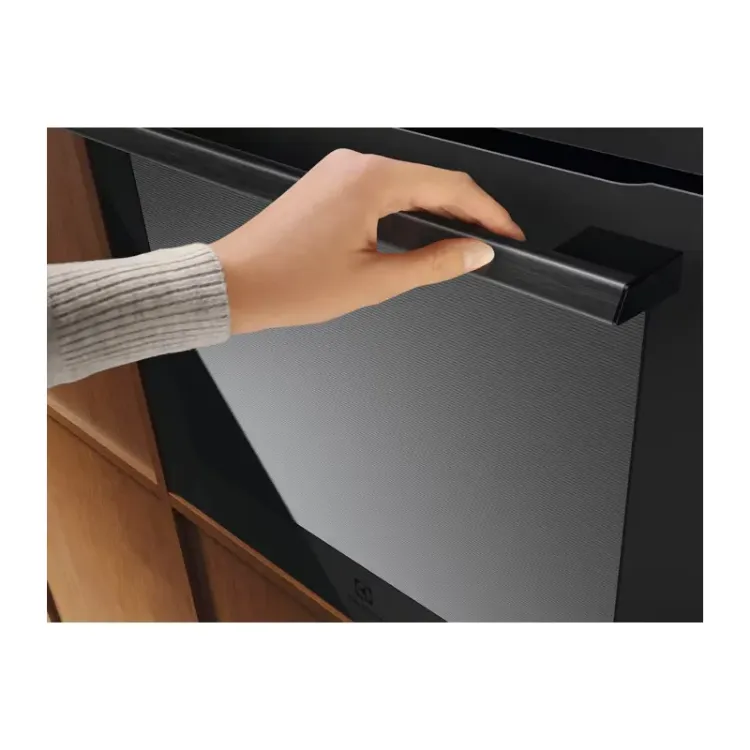 Alles ELECTROLUX pećnica ugradbena EOE9P3ST