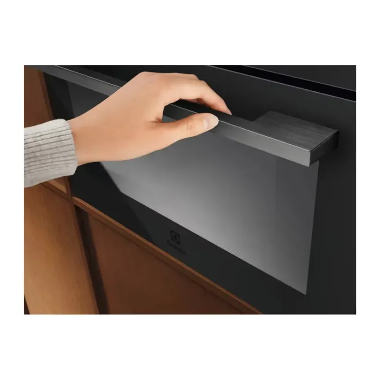 Alles ELECTROLUX pećnica ugradbena KVM9E2XT