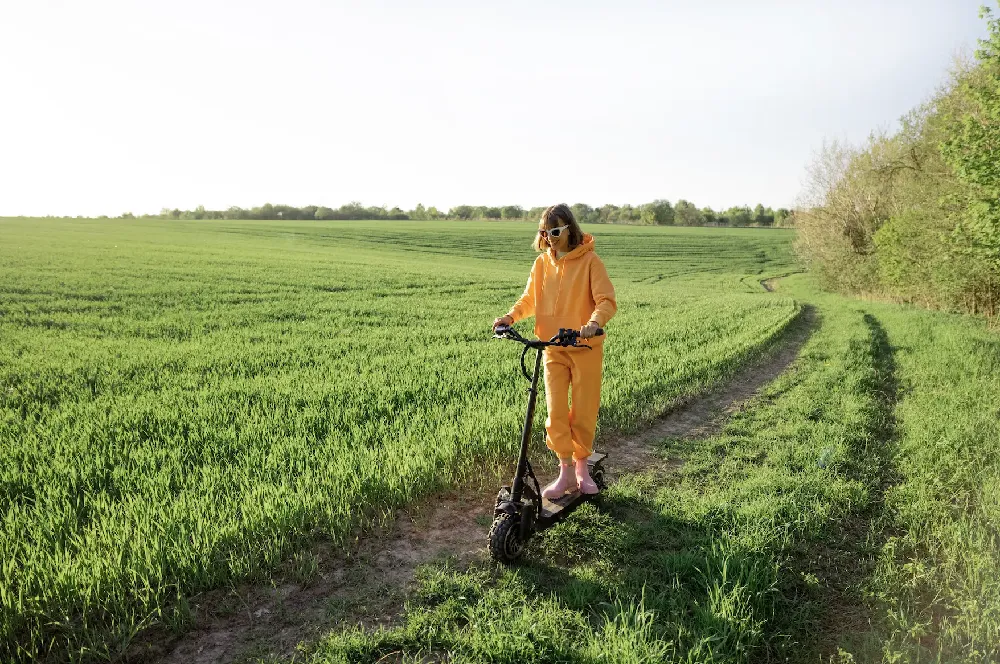električni-romobil-za-off-road-prtene-putove